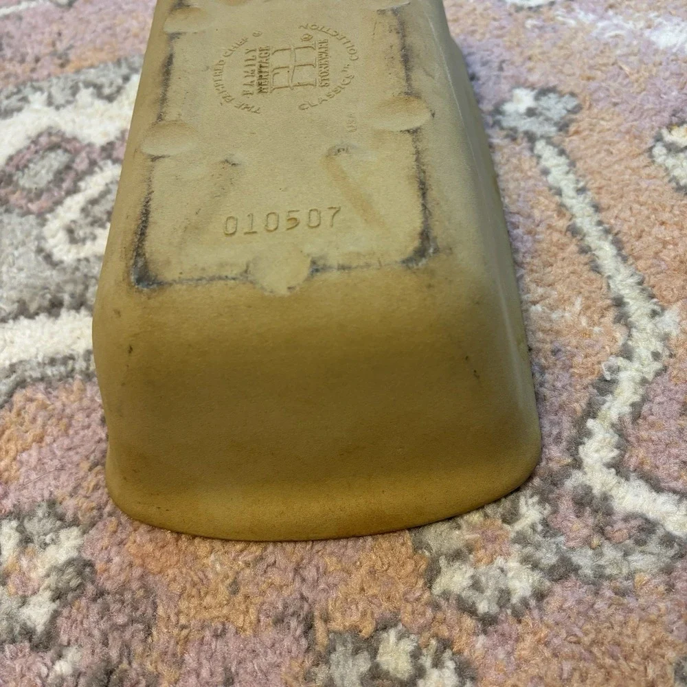 Used The Pampered Chef Family Heritage Classic Collection Stoneware Loaf Pan USA